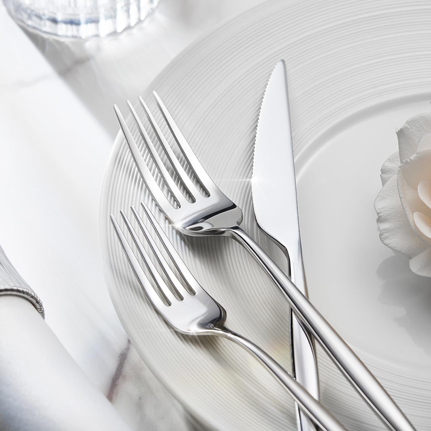 KINGSTONE Silverware Set, 20-Piece Flatware Set Cutlery Set Premium 18/10 Stainless Steel, Tableware Include Forks Knives Spoons for Home Kitchen Restaurant Wedding, Dishwasher Safe - Image 7