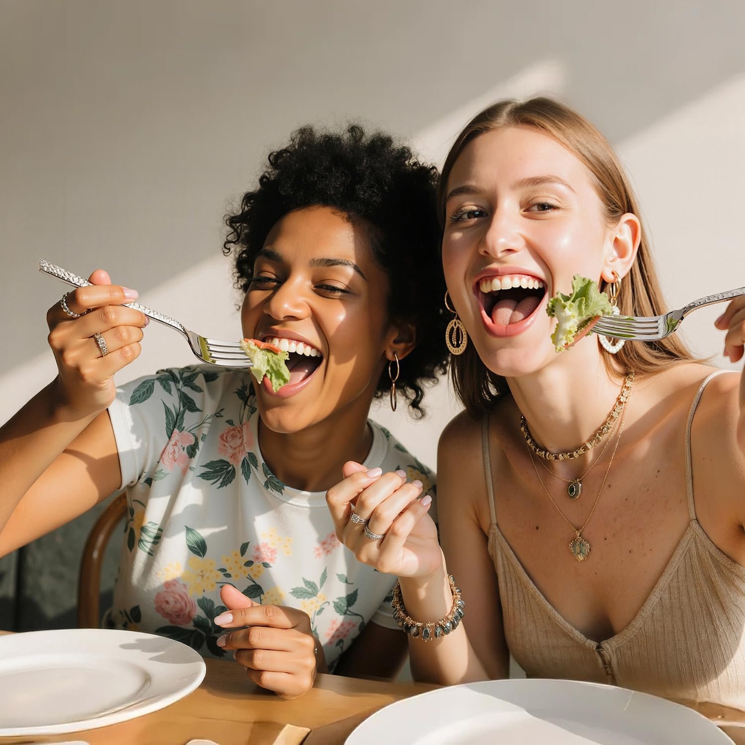 KINGSTONE 20 Piece Hammered Silverware Set, 18/10 Stainless Steel Flatware Set for 4, Cutlery Set for Home, Party, Wedding, Mirror Polished Dishwasher Safe - Image 10